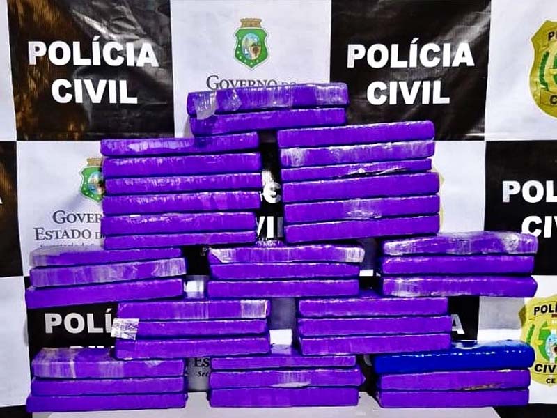 PCCE apreende 27 kg de maconha com suspeita de tráfico, em Brejo Santo