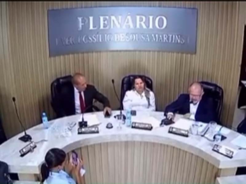 Vereador de Campos Sales denuncia irregularidades em licitações: “setor de contabilidade é uma máfia pura”