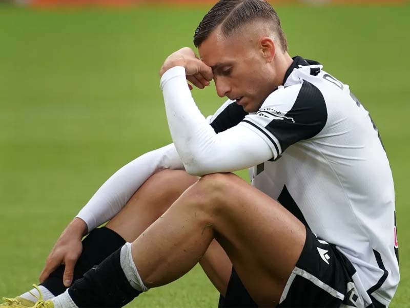 Ex-promessa do Barcelona revela drama com lesão: “Não consigo dar um passo”