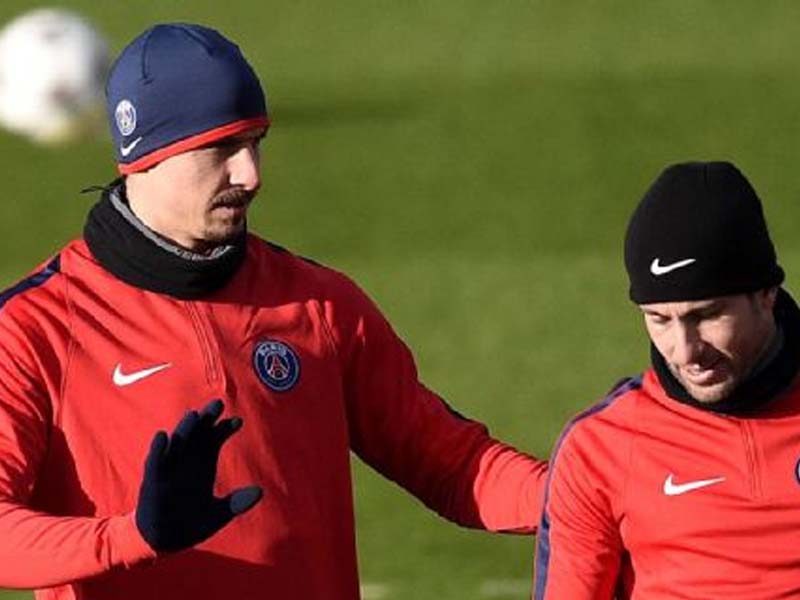 Maxwell conta história surreal de Ibra: ‘Comprou carro, ficou sem dinheiro para gasolina e morou 20 dias na sala da minha casa’