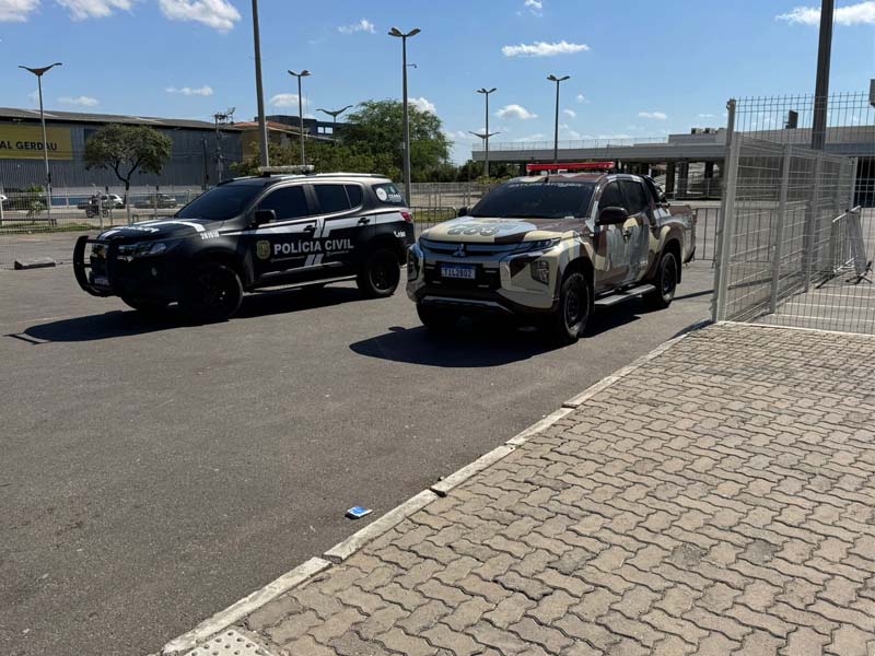 Vídeo: advogada é presa suspeita de levar informações para traficantes em Juazeiro do Norte; polícia prende mais duas pessoas por associação ao tráfico de drogas