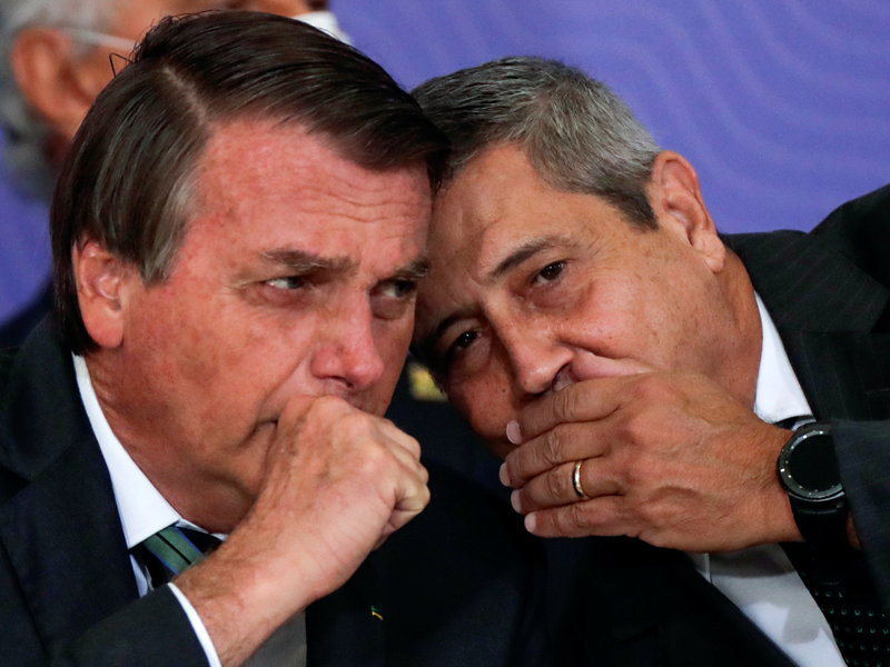 Bolsonaro e Braga Netto miram Moraes e Cid em recurso no STF