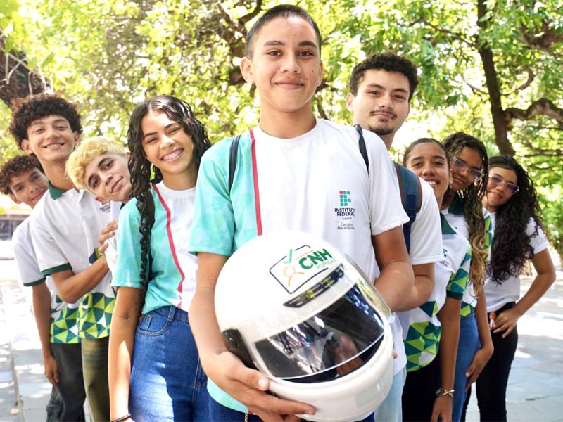 Governo do Ceará amplia CNH Popular com 3 mil vagas para estudantes de graduação e ensino técnico