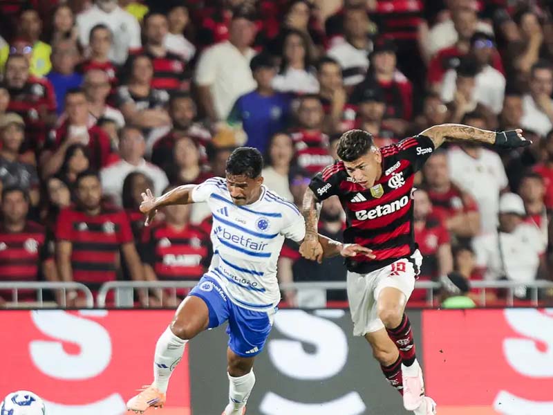 Flamengo e Cruzeiro empatam em Maracanã lotado