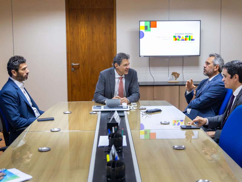 Em Brasília, governador Elmano de Freitas discute oportunidades de desenvolvimento do Ceará