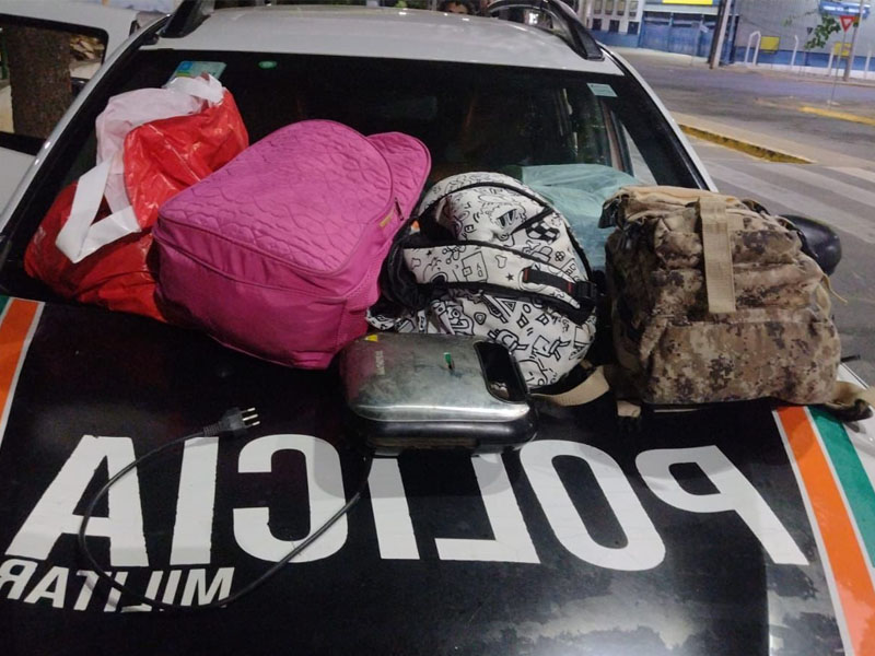 Vídeo: três indivíduos são presos após invadirem casa e roubarem pertences enquanto moradoras ainda dormiam, em Juazeiro do Norte