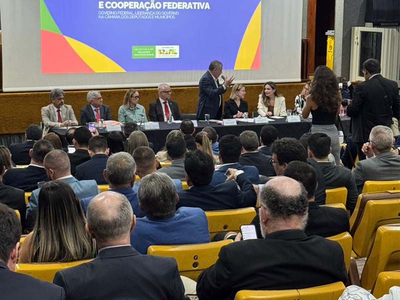 Vídeo: em Brasília, gestores do Cariri participam de encontro sobre investimentos na saúde e na educação dos municípios