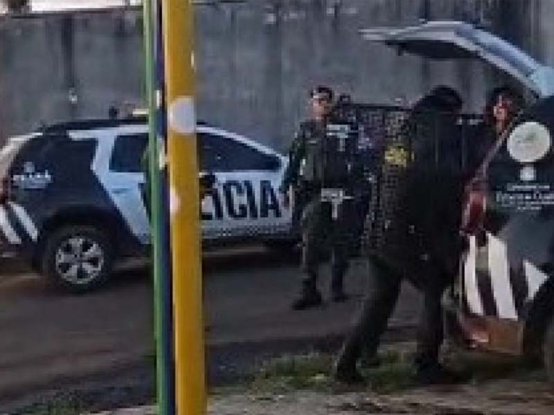 Tenente da PM e companheira são detidos após confusão em creche de Juazeiro do Norte