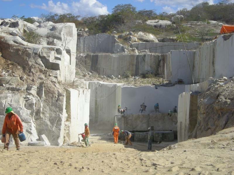 Mineração no Ceará atinge R$ 1,4 milhão em produção; rochas ornamentais lideram setor