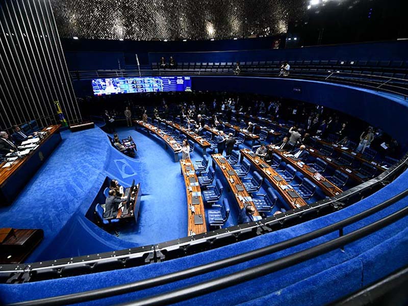 Senado deve votar hoje projeto que amplia isenção do Imposto de Renda para salários de até R$ 5 mil