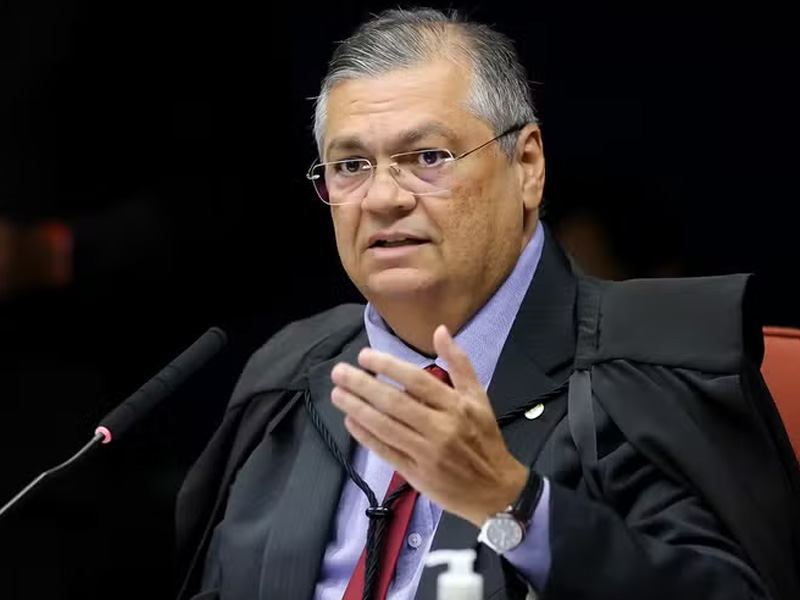 Dino suspende trecho de projeto que libera emendas do orçamento secreto e impacto pode chegar a R$ 3 bilhões