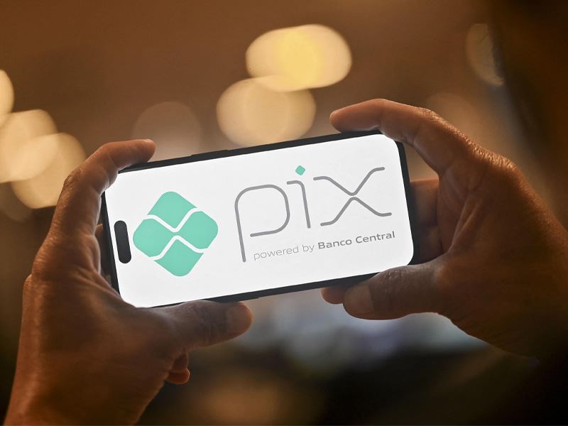 Pix bate recorde histórico na Black Friday e movimenta R$ 166 bilhões em um único dia