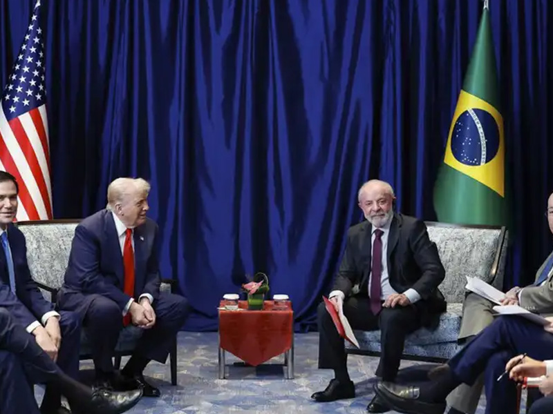 Taxação terminou irrelevante e eu e Trump viramos amigos, diz Lula