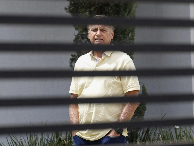 Moraes autoriza internação e cirurgia de Bolsonaro no Natal, em Brasília