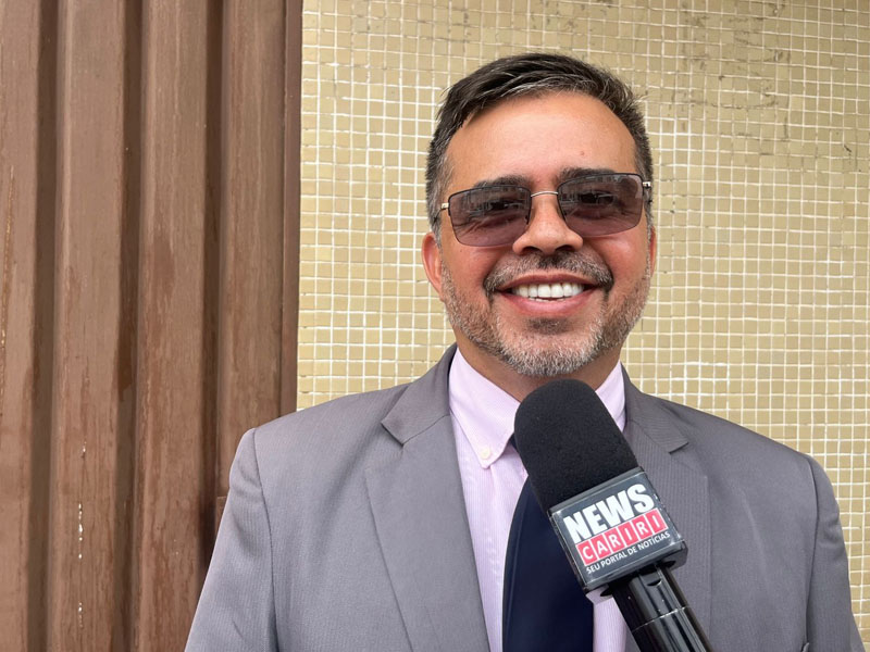 Vídeo: Vereador Luíz Carlos pede fiscalização de empresas que estariam demolindo prédios históricos para construir pontos comerciais no Crato