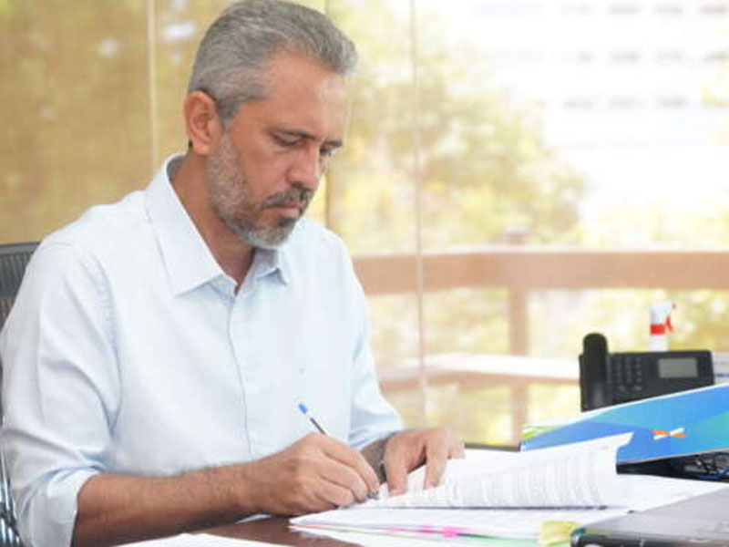 Governo do Ceará decreta ponto facultativo no dia 2 de janeiro para servidores estaduais