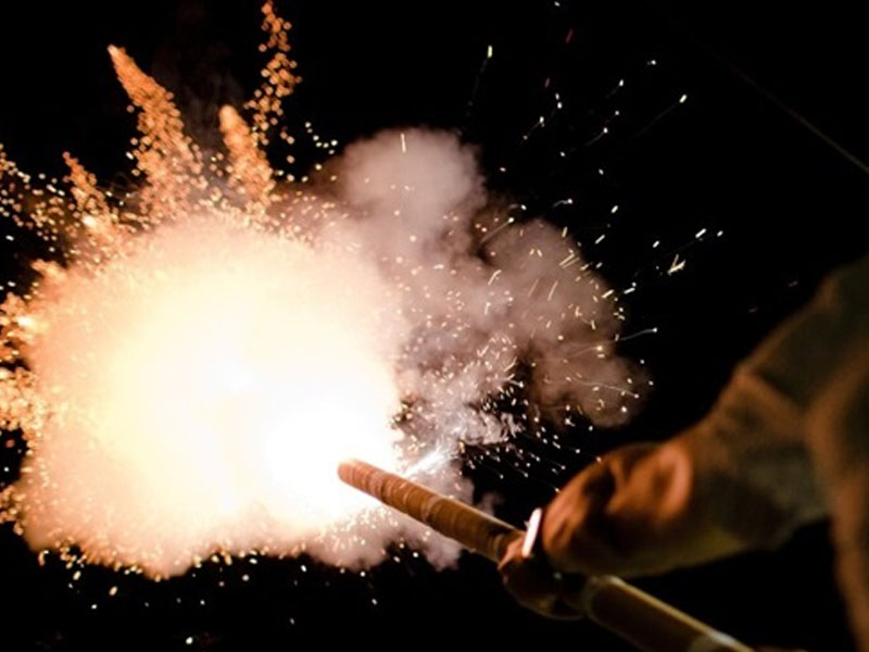 Venda de fogos de artifício tendem a crescer no Cariri; veja os cuidados para o uso neste final de ano