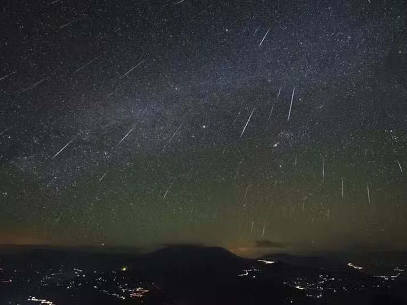 Chuva de até 100 meteoros por hora poderá ser vista no Ceará entre os dias 13 e 14; veja dicas para observar o fenômeno