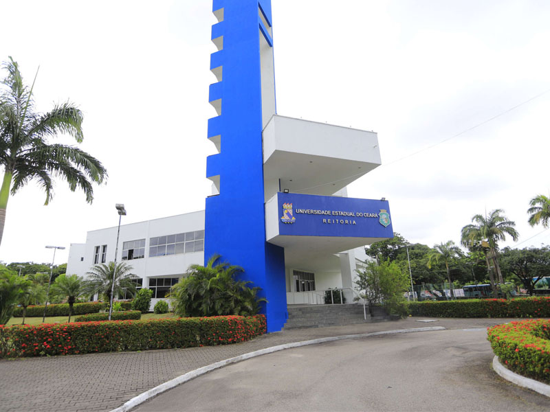 Uece e Dell oferecem 1.500 vagas gratuitas em cursos de IA para Educação