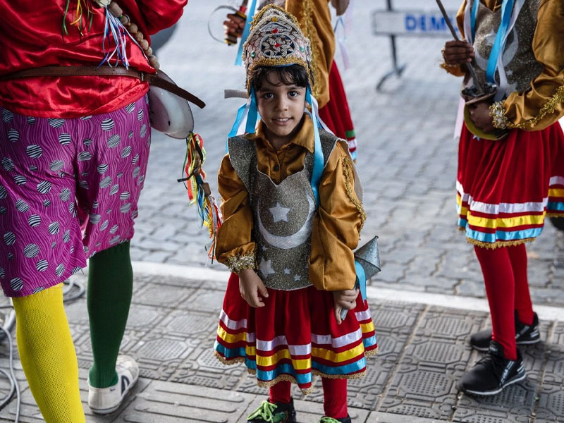 Escola Municipal de Barbalha leva Reisado do Divino para apresentação em Jati