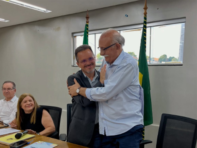 Dr. Leitão assume Prefeitura do Crato por 15 dias durante férias de André Barreto