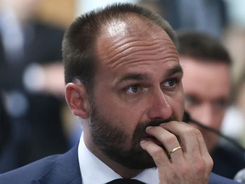 PF ordena o retorno de Eduardo Bolsonaro ao cargo de Escrivão