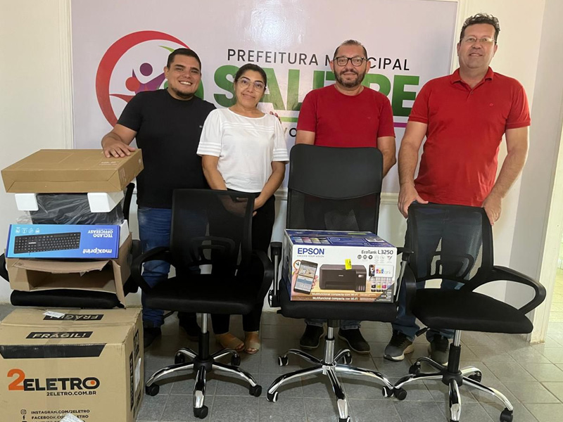 Prefeitura de Salitre investe em equipamentos para setores da administração