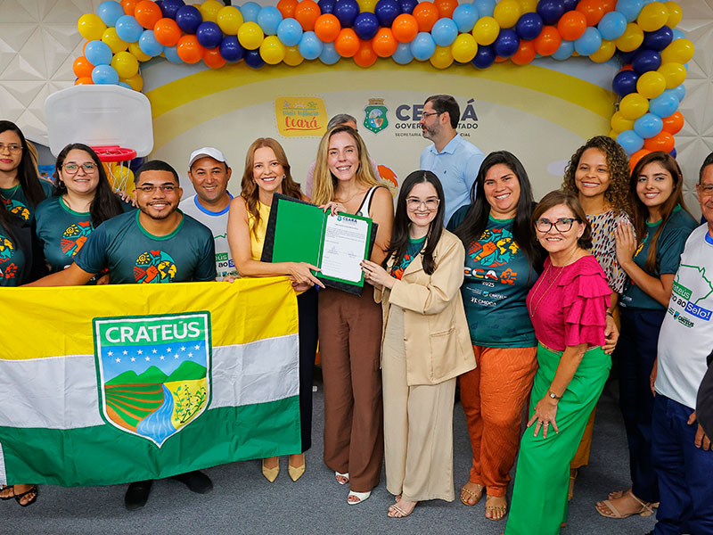 Jade Romero entrega 21 novas brinquedocreches para 17 municípios cearenses