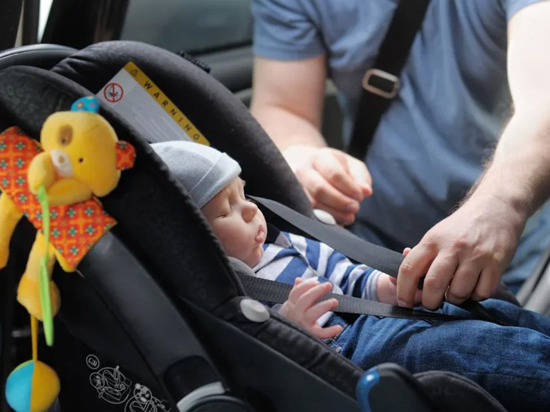 Inmetro recomenda atenção na compra do bebê conforto