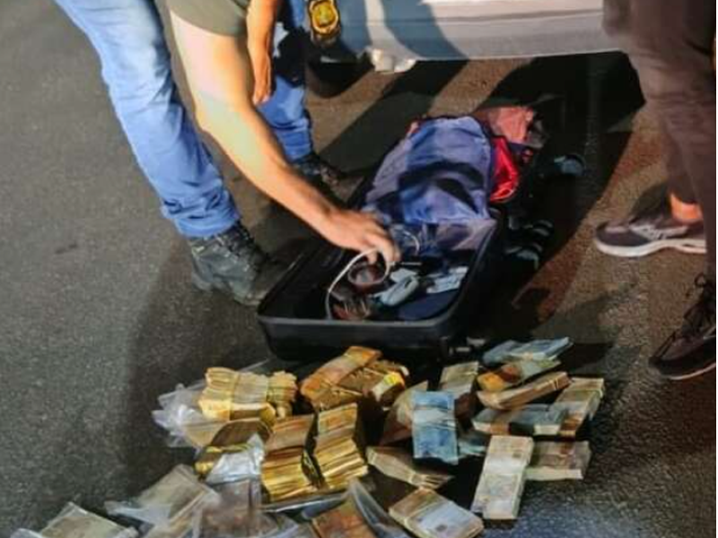 Em ação conjunta, PCCE e PRF prendem homem em posse de 20 kg de drogas em Farias Brito