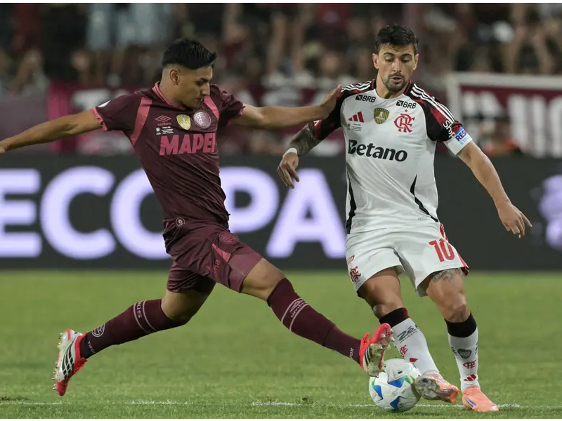 Flamengo joga mal e inicia Recopa Sul-Americana com derrota