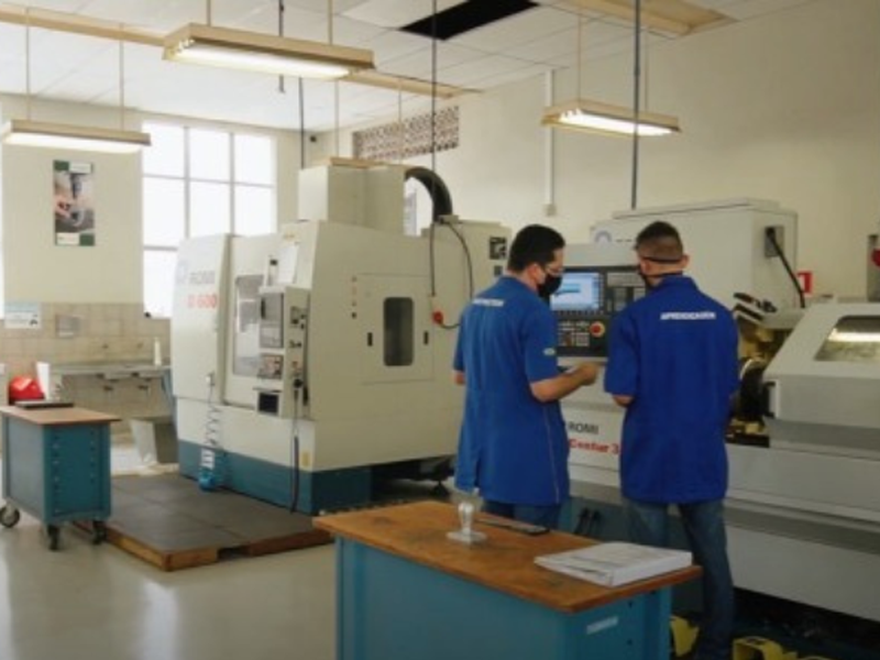 SENAI abre 110 vagas gratuitas em cursos técnicos com apoio da Prefeitura