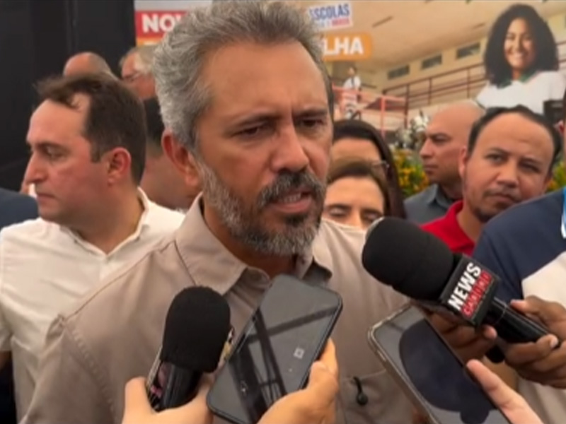 Vídeo: “não é porque alguém virou vereador e se acha poderoso que vai ser recebido por mim sem marcar reunião”, diz Elmano após críticas de vereadores de Juazeiro do Norte