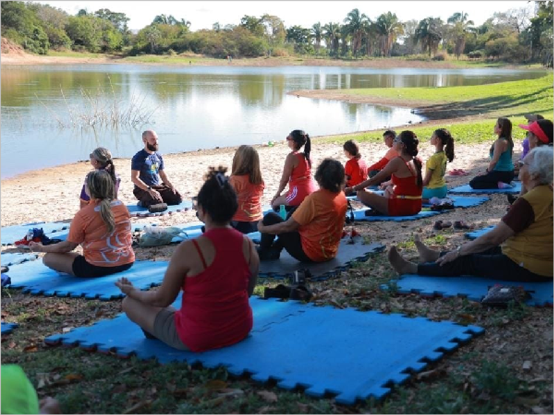 Domingo de Esporte e Lazer promove aulão de yoga no Parque das Timbaúbas neste domingo, 1°