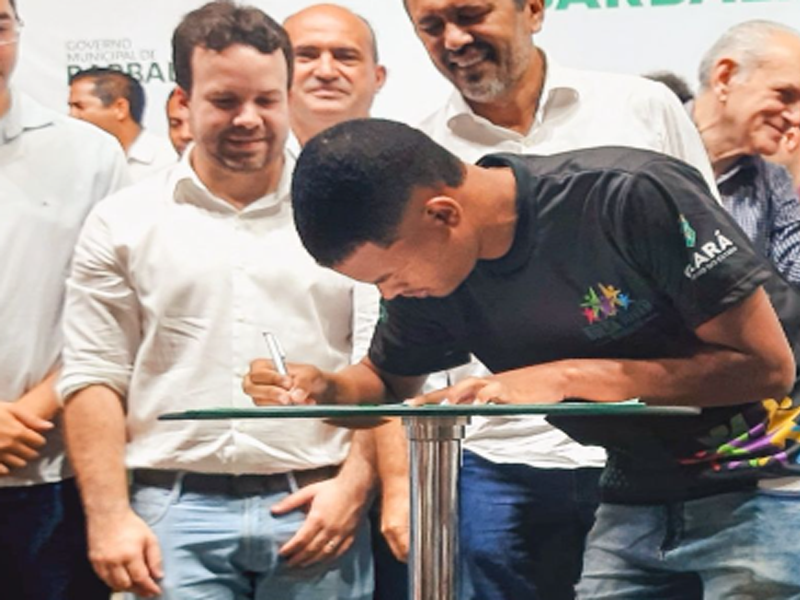 Prefeitura de Barbalha lança edital da 5ª edição do Projeto Bolsa Jovem 2026