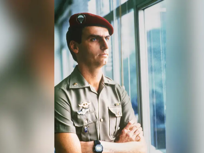 Após condenação no STF, STM avalia expulsão de Bolsonaro e oficiais militares