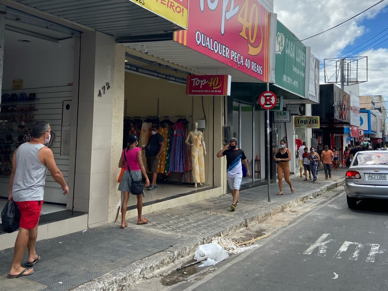 Vendas no comércio crescem 0,4% em janeiro e atingem nível recorde, aponta IBGE