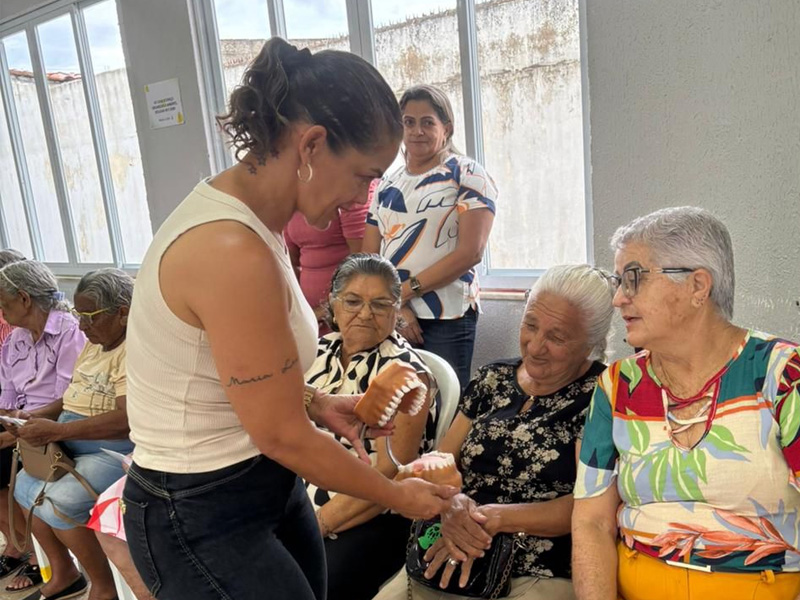 Salitre: CRAS Sede promove ação especial ao Dia da Mulher com Grupo de Idosos do PAIF