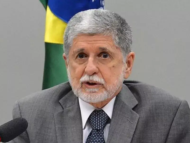 Celso Amorim diz que Brasil deve “se preparar para o pior” diante de conflito no Oriente Médio