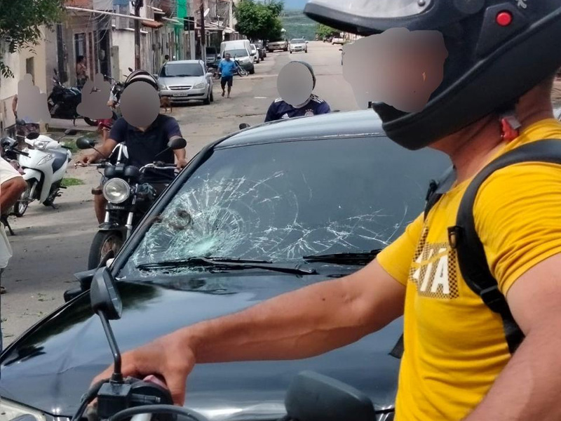 🔴AO VIVO: indivíduo atropela cinco adolescentes, uma bebê e foge sem prestar socorro, em Crato; Polícia Civil apreende carro