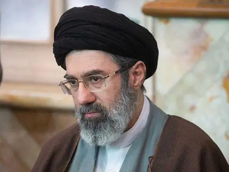 Novo líder do Irã ameaça atacar bases dos EUA e manter bloqueio do Estreito de Ormuz