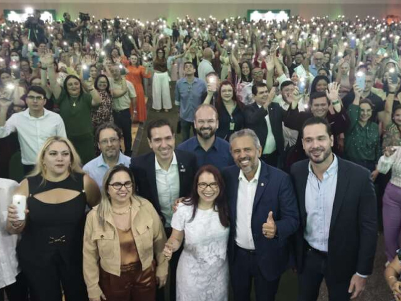 Governo do Ceará amplia equipes de saúde com mais 856 servidores empossados