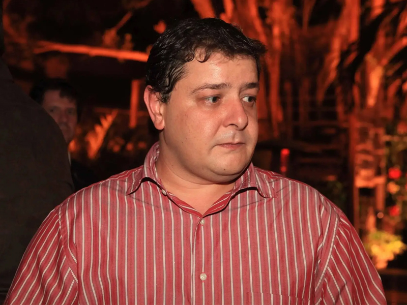 Defesa de Lulinha admite viagem paga por empresário investigado no caso do INSS