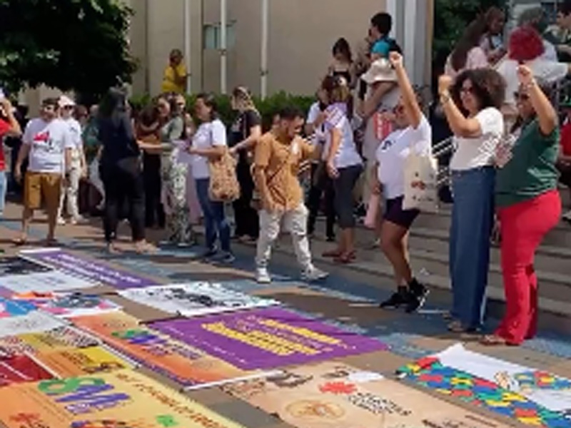 🔴AO VIVO: Marcha do 8 de março no Crato enfatiza combate à violência contra a mulher e proteção da Chapada do Araripe