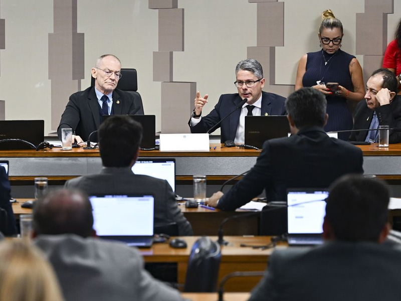 CPI aprova investigação sobre beneficiários do Banco Master e rejeita convocações políticas