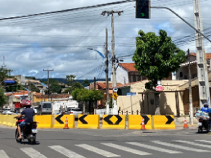 🔴AO VIVO: ruas do bairro Pimenta, no Crato, passam por alterações para tráfego de veículos; entenda mudançasascunho automático