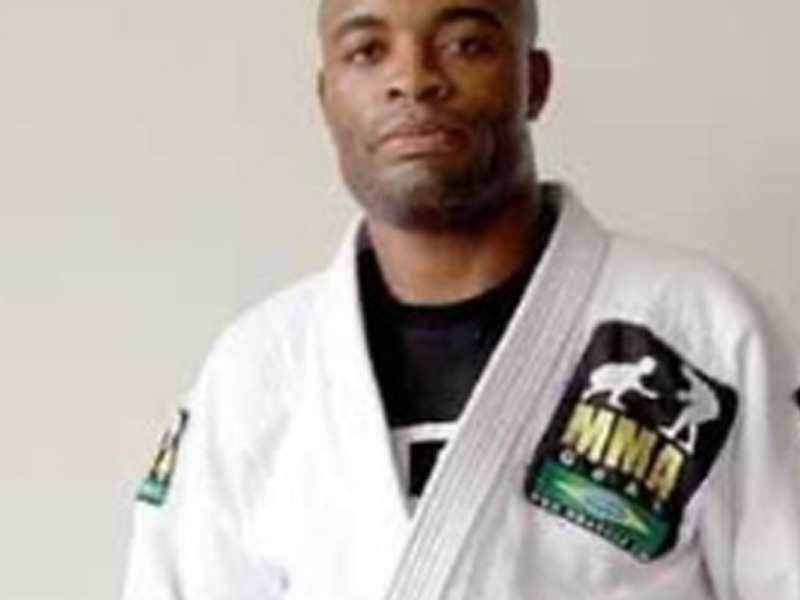 Vídeo: Ícone do MMA, Anderson Silva inicia preparação para se tornar policial nos Estados Unidos