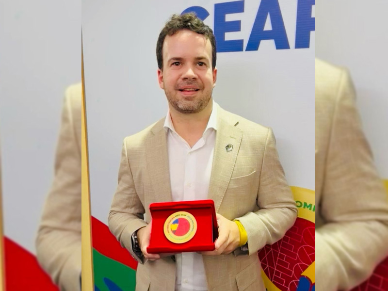 Prefeito Guilherme Saraiva participa da entrega do Selo Ouro a Barbalha, em Brasília.