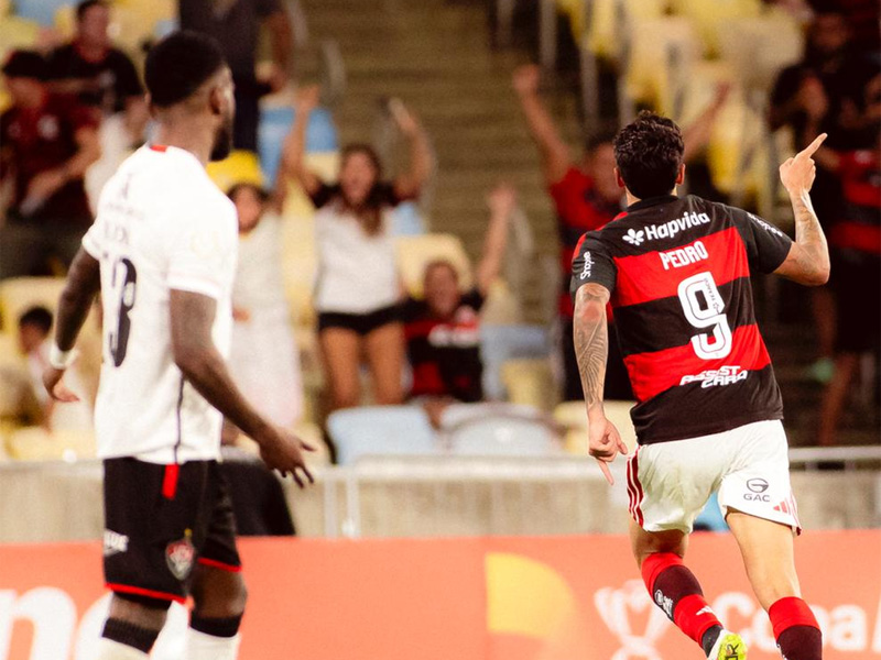 Fla estreia na Copa do Brasil com triunfo de 2 a 1 sobre o Vitória