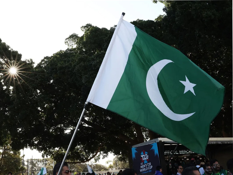 EUA e Irã iniciam negociações de paz no Paquistão em meio a cessar-fogo frágil